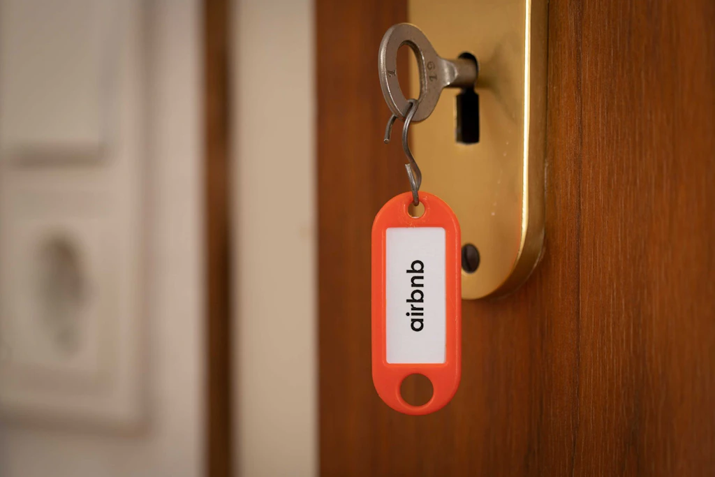 Ferienwohnung von Airbnb werden auch in Mecklenburg-Vorpommern teils kritisch betrachtet.