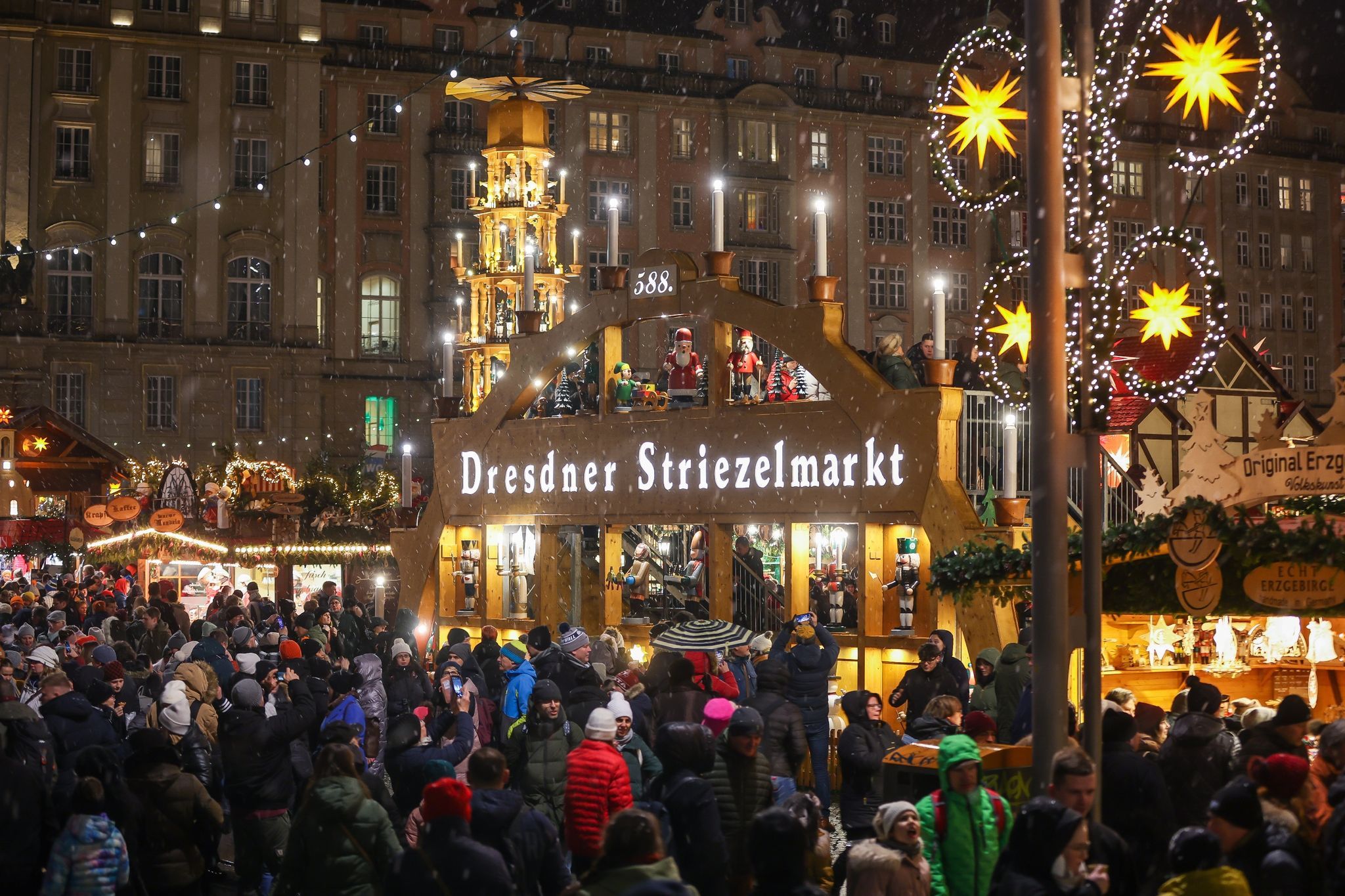 Erbauer der Dresdner Striezelmarkt-Pyramide ist insolvent