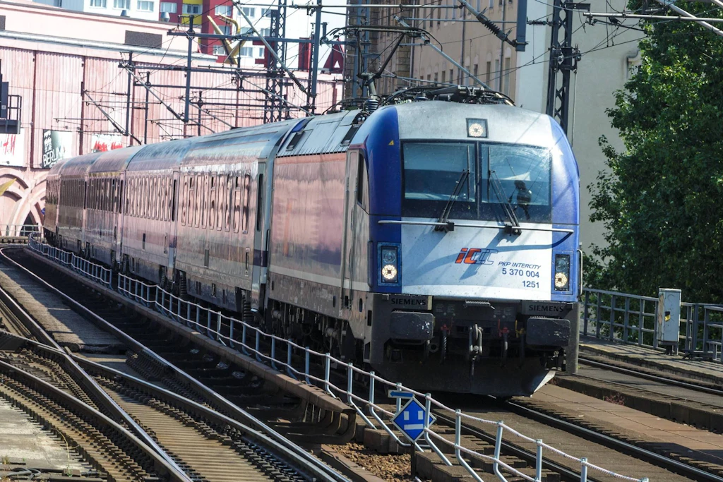 Der Berlin-Warszawa-Express hält nicht mehr in Berlin. In Frankfurt (Oder) war die Fahrt vorbei.