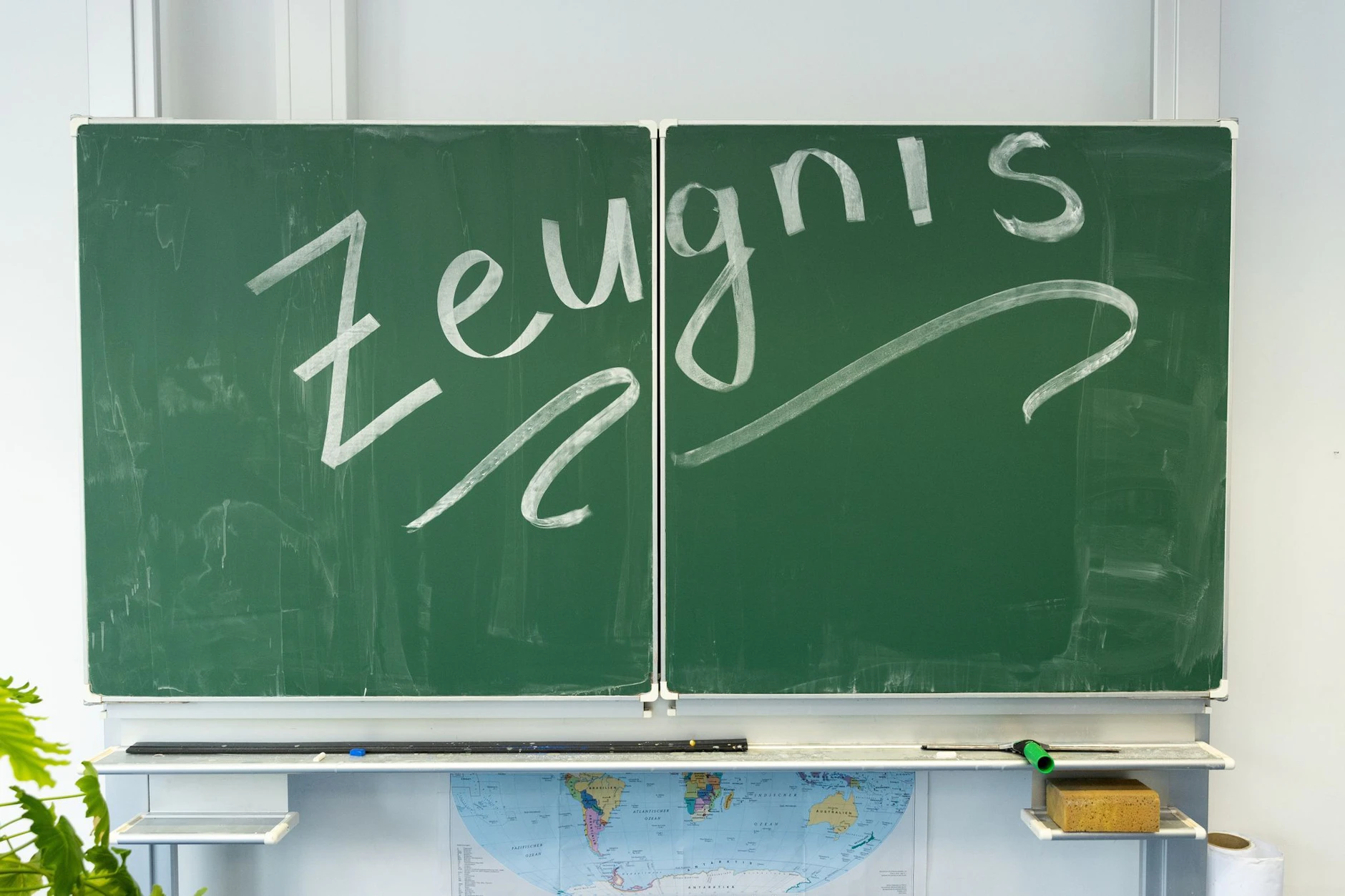 Das Schuljahr in Berlin und Brandenburg ist vorbei. Es gibt Zeugnisse.