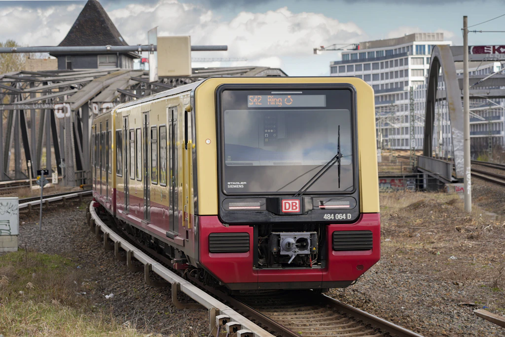 Anhaltende Reparaturarbeiten am Südkreuz beeinträchtigen die Ringbahn und andere Linien.