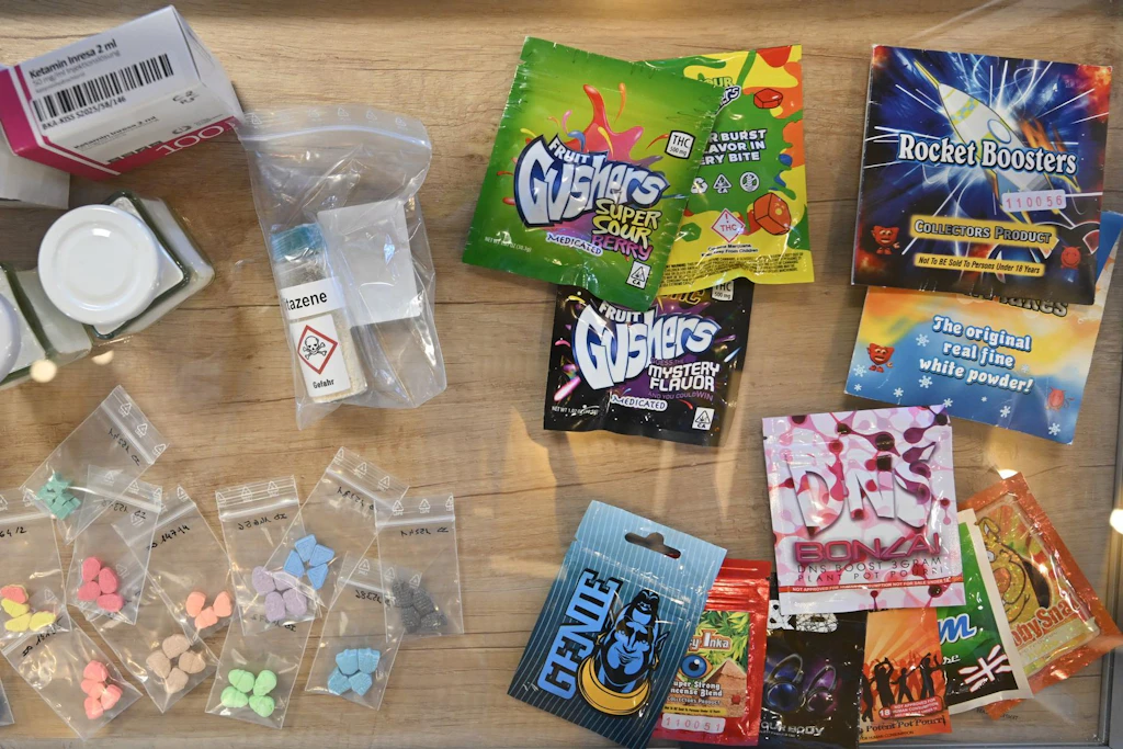 Kokain, Ketamin, Ecstasy: Die von der Berliner Polizei sichergestellten Drogen-Päckchen sehen aus wie Süßigkeiten.
