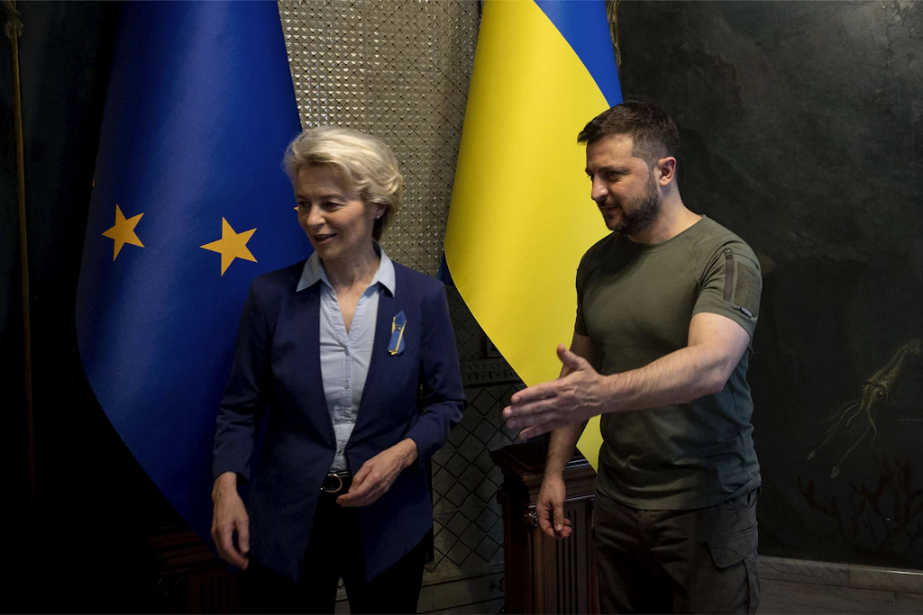 Ursula von der Leyen besucht die Ukraine.