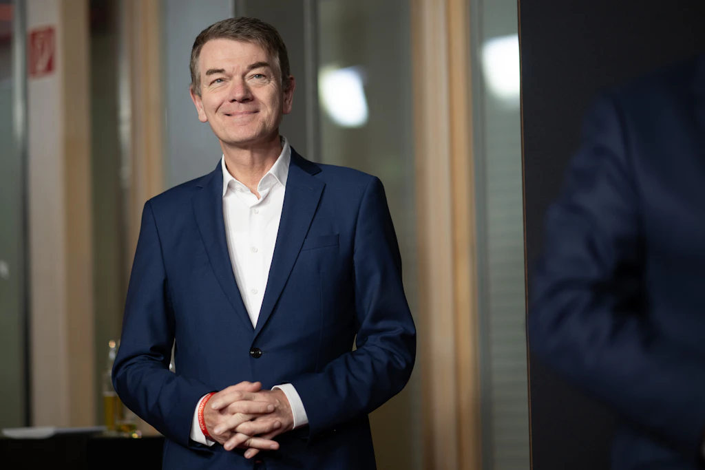 Das war Absicht! – Jörg Schönenborn bleibt bei seinem rätselhaften Abschiedsgruß