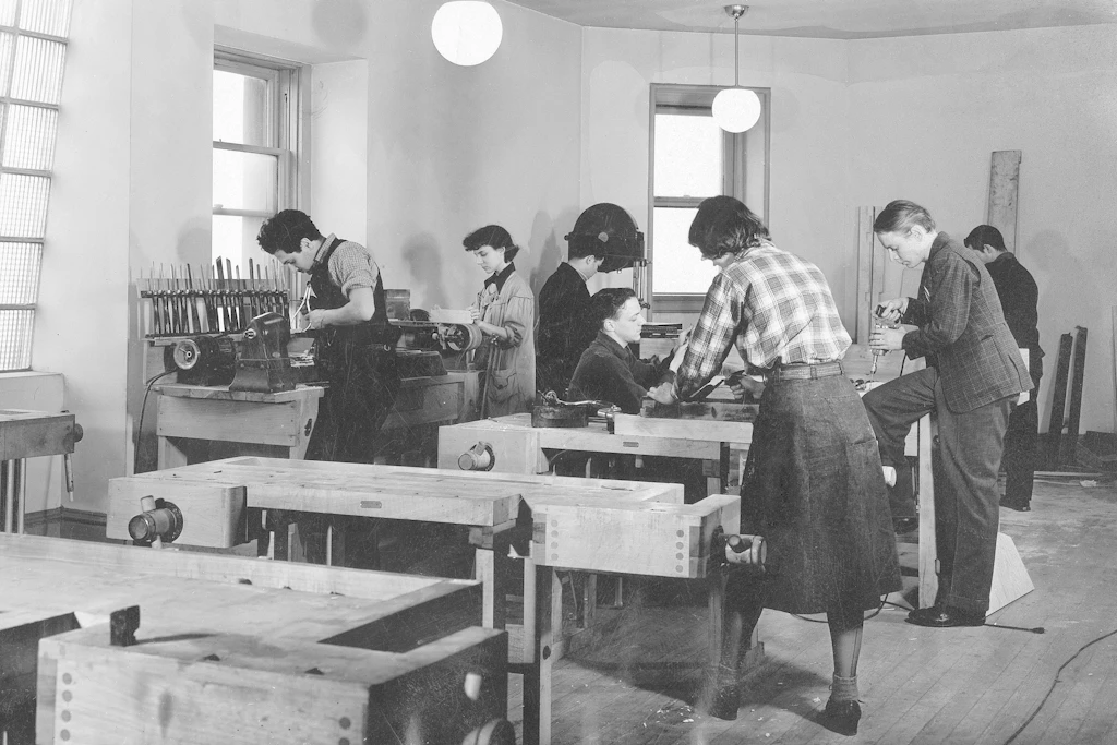 Am New Bauhaus in Chicago wurde die deutsche Bauhaus-Idee nach 1933 fortgesetzt und trat so den Siegeszug in alle Welt an.