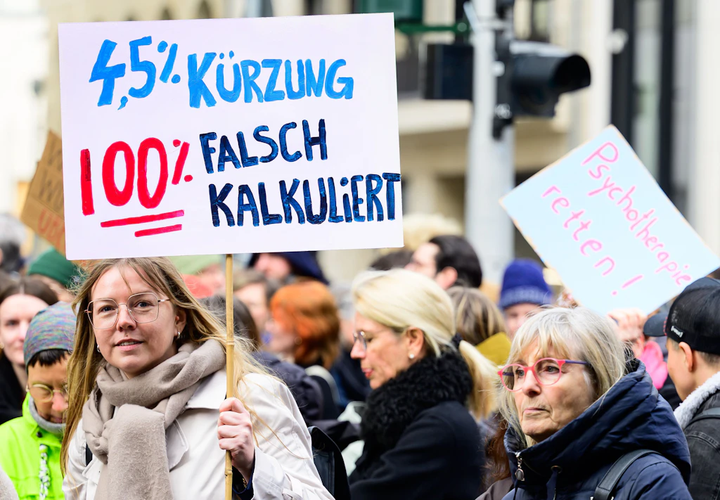 Ewig warten auf einen Therapieplatz: Wie das neue GKV-Sparpaket Berliner Kinder trifft