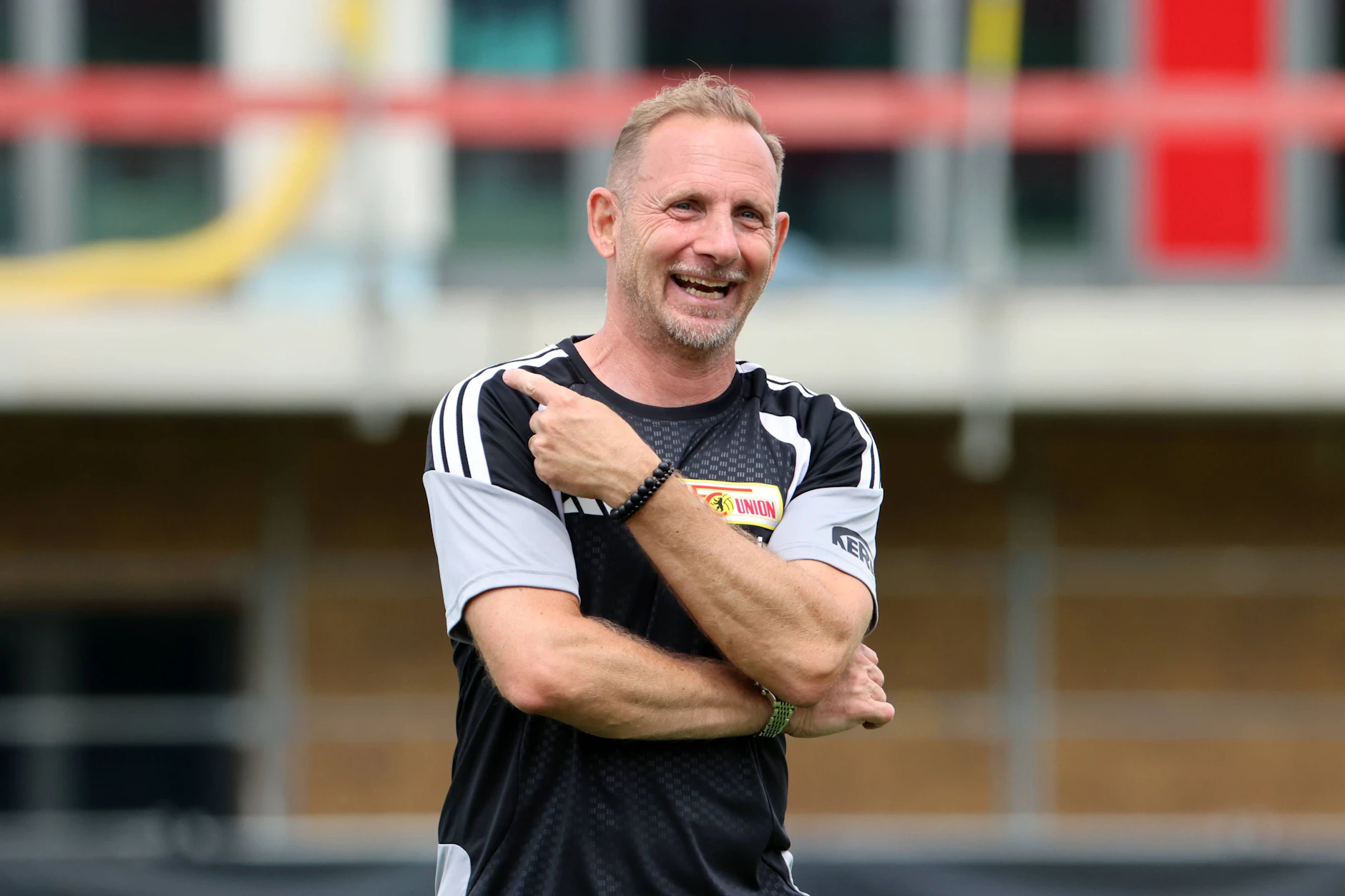 Gute Laune beim ersten Training am Mittwoch: Union-Coach Mauro Lustrinelli.