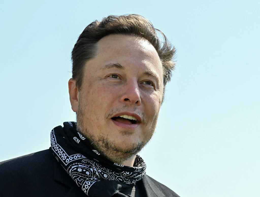 Während Ukraine um Starlink-Freigabe wirbt: Selenskyj verleiht Musk Orden der Freiheit