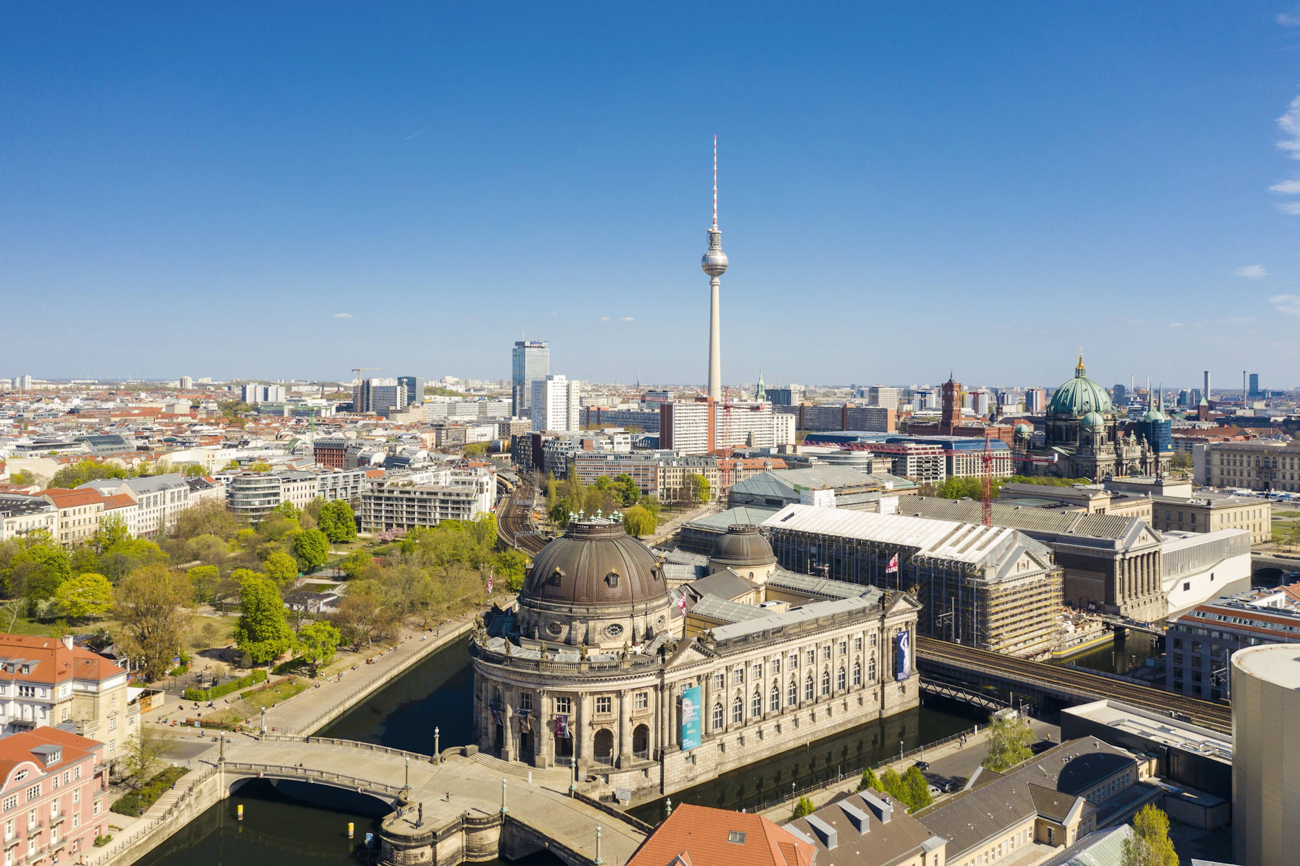 Berlin ist zwar nicht die billigste, aber im Städtevergleich auch nicht die teuerste Stadt für Familien.