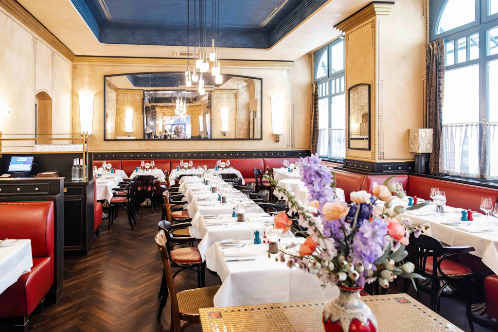 Beim Presse-Essen konnte die Théodor Brasserie nicht überzeugen – wie sieht es einige Wochen später aus?