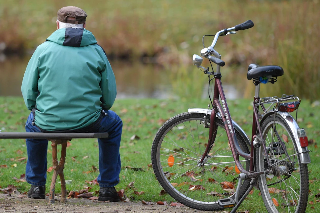 Ein 90-jähriger Rentner aus Hessen wurde um fast eine halbe Million Euro betrogen.