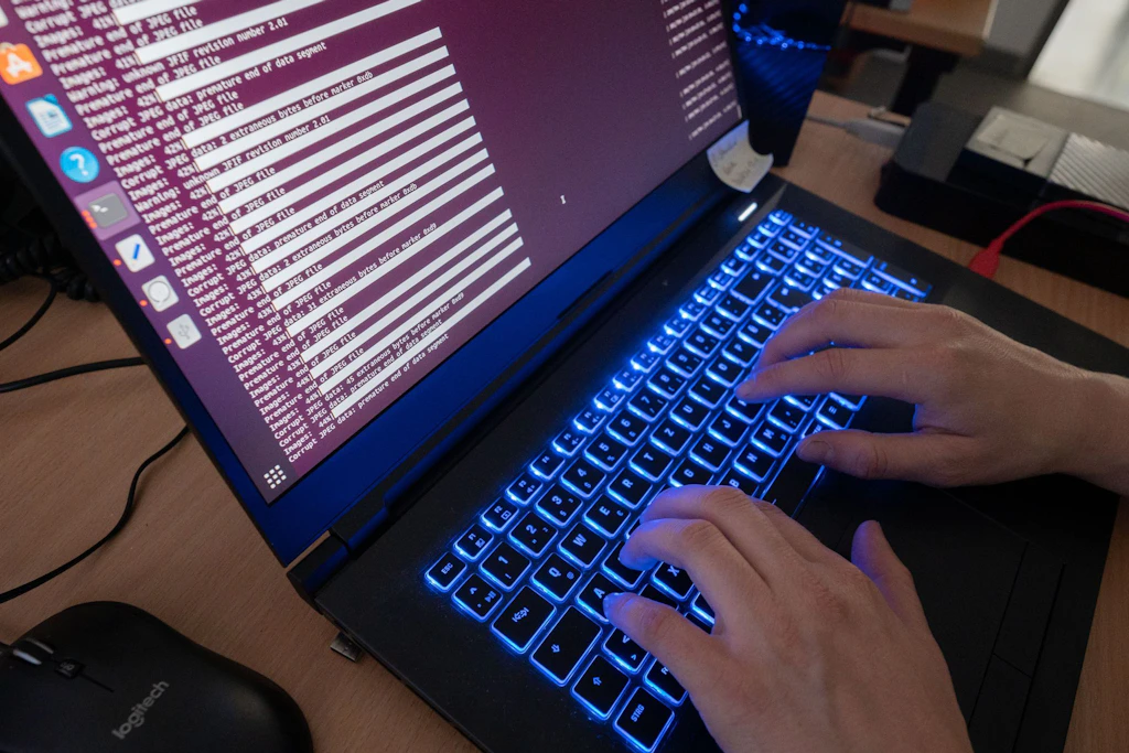 Ein 74-Jähriger aus Heringsdorf verliert 25.000 Euro an falschen Microsoft-Support.
