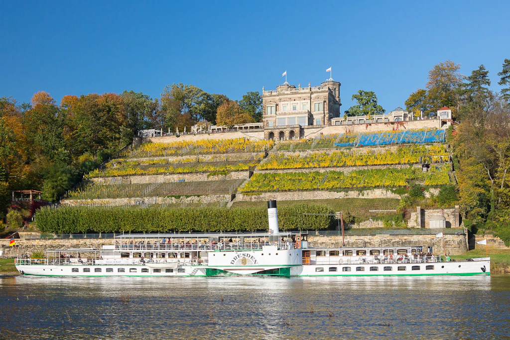 Das Lingnerschloss in Dresden ist Teil eines Schloss-Ensembles am Elbhang.