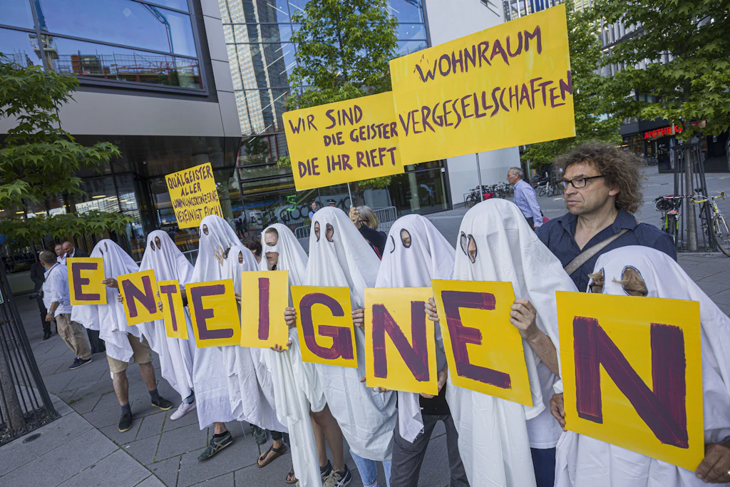„Immobilienkonzerne enteignen“ – aber warum hat die Linke sie damals mit der SPD selbst verkauft?