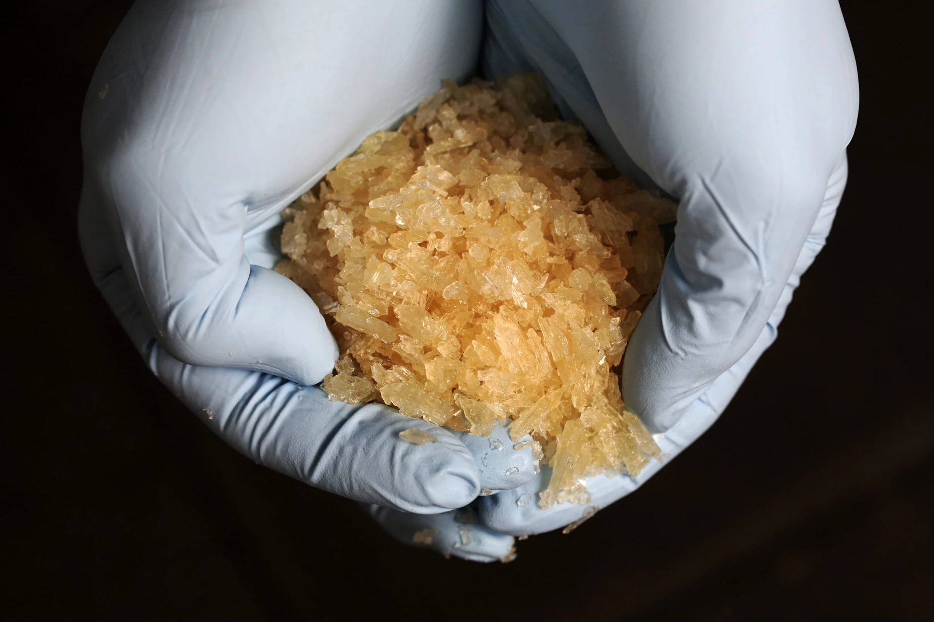 Wie es der Name schon verrät, ist Crystal Meth kristallförmig.