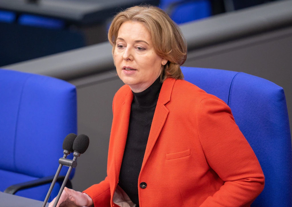 Kein Bürgergeld mehr für per Haftbefehl Gesuchte: CDU-Politiker stellt Forderung an Bas