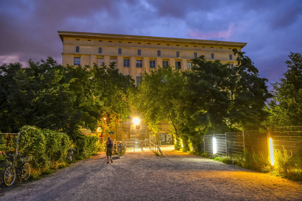 Der berühmteste Club der Stadt ist immer noch das Berghain.