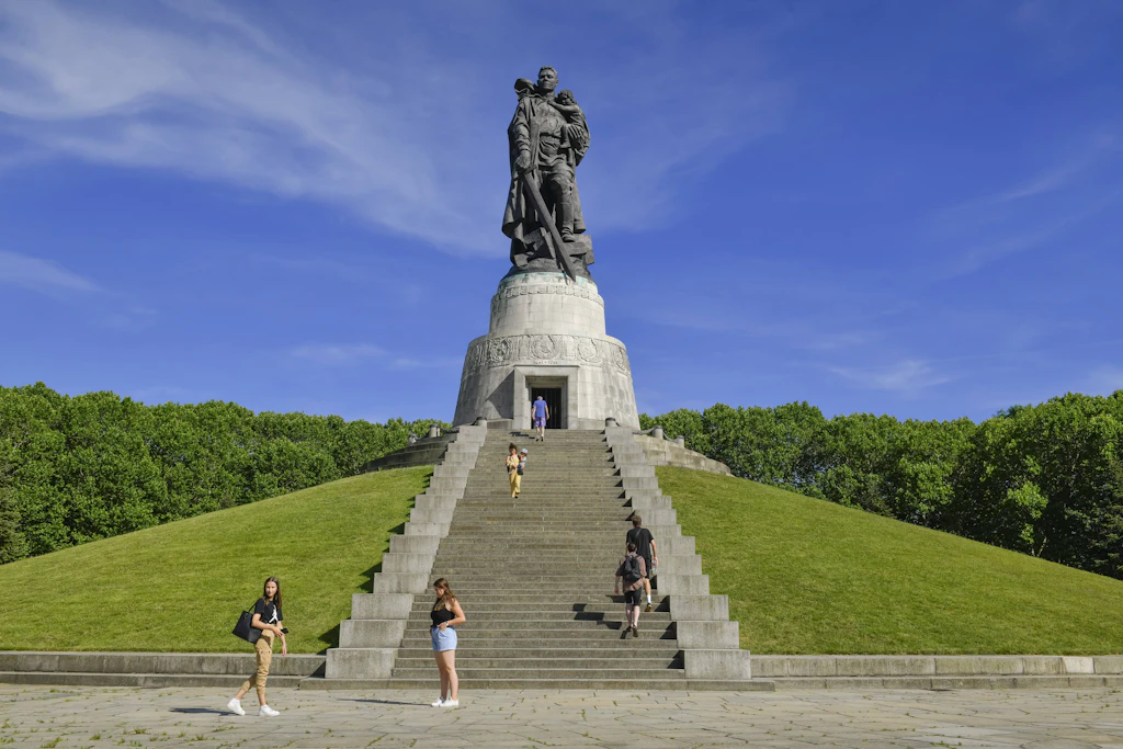 Zurück zur alten Pracht: Treptower Park endlich fertig saniert