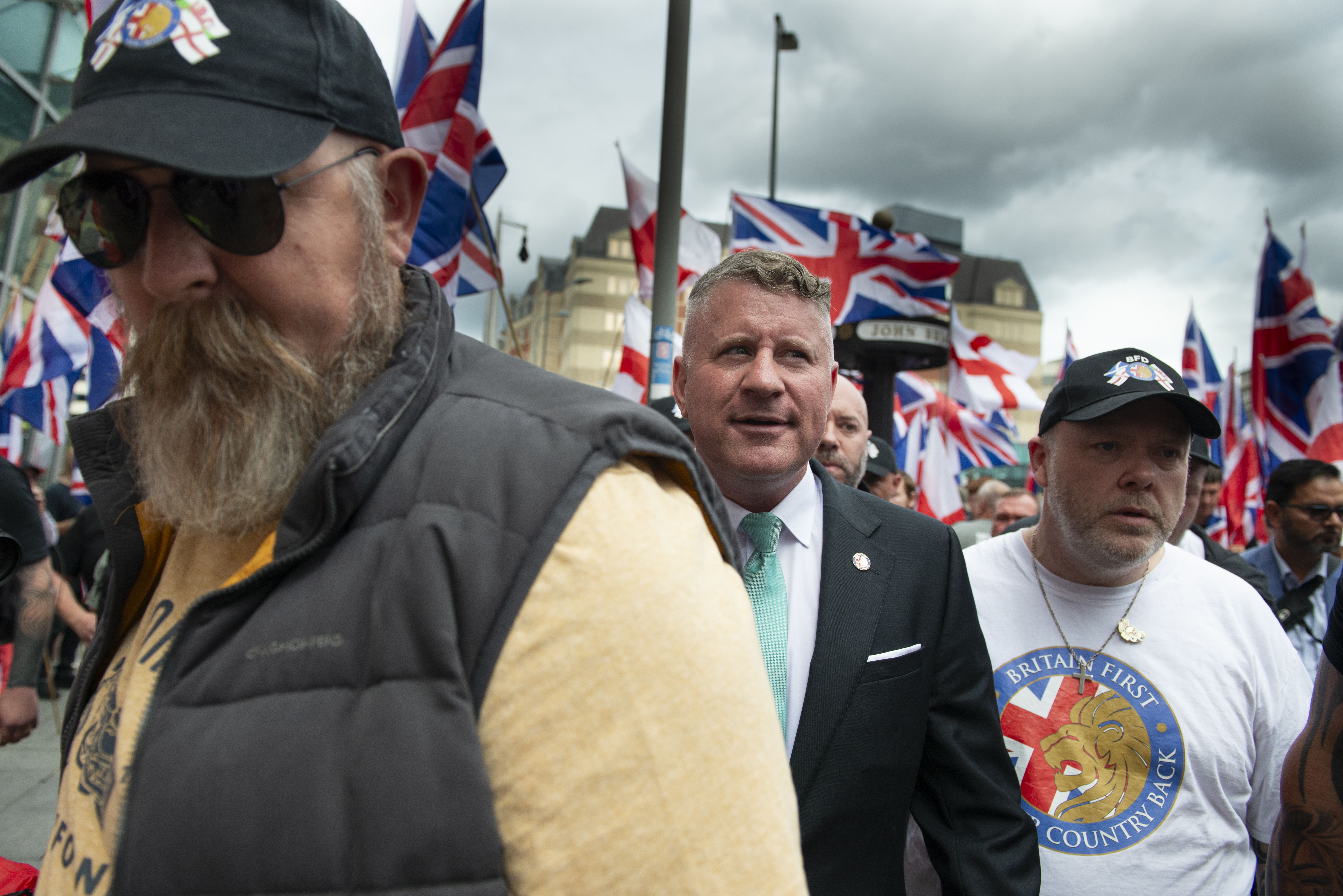 „Großbritannien ist keine Demokratie mehr“: Britain-First-Chef Paul Golding im Interview
