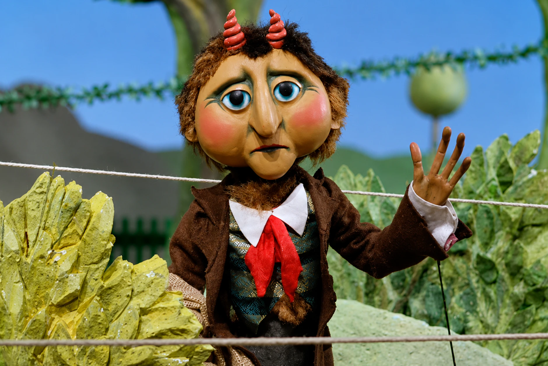 Der Teufel ist der Widersacher von Kasper - und er macht auch im DDR-Film „Das gestörte Fest“ Probleme. die DEFA hat das Juwel aus dem Osten jetzt mal wieder ausgegraben.