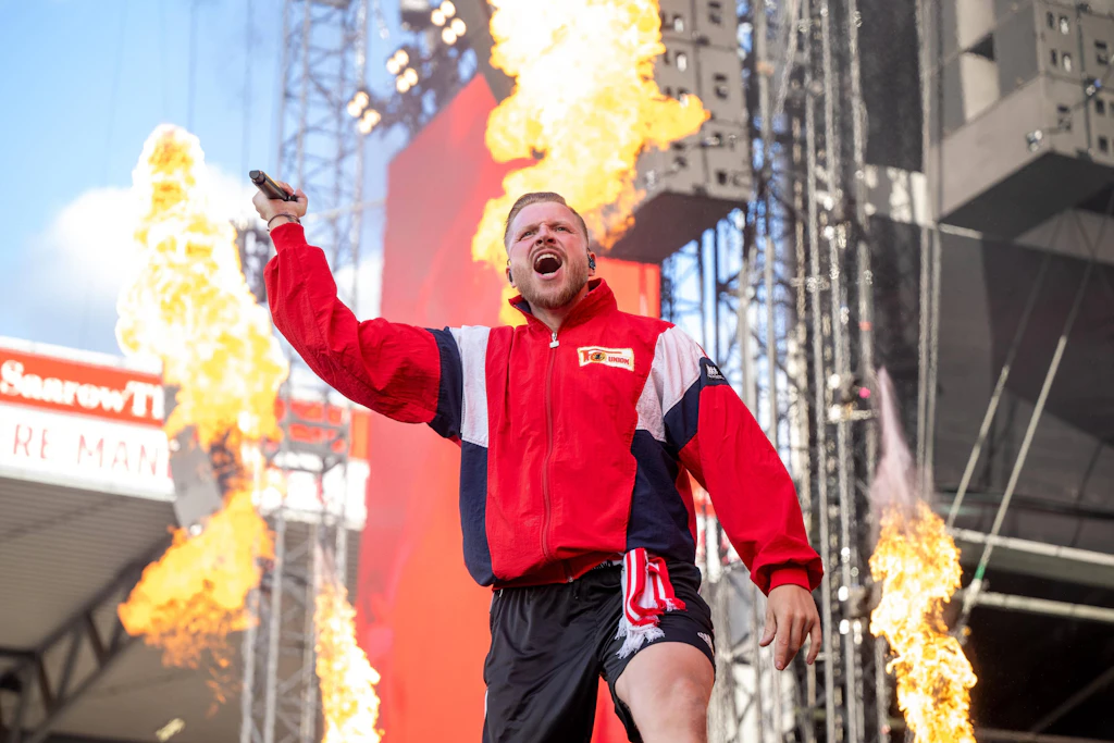 Rapper Finch im Stadion An der Alten Försterei