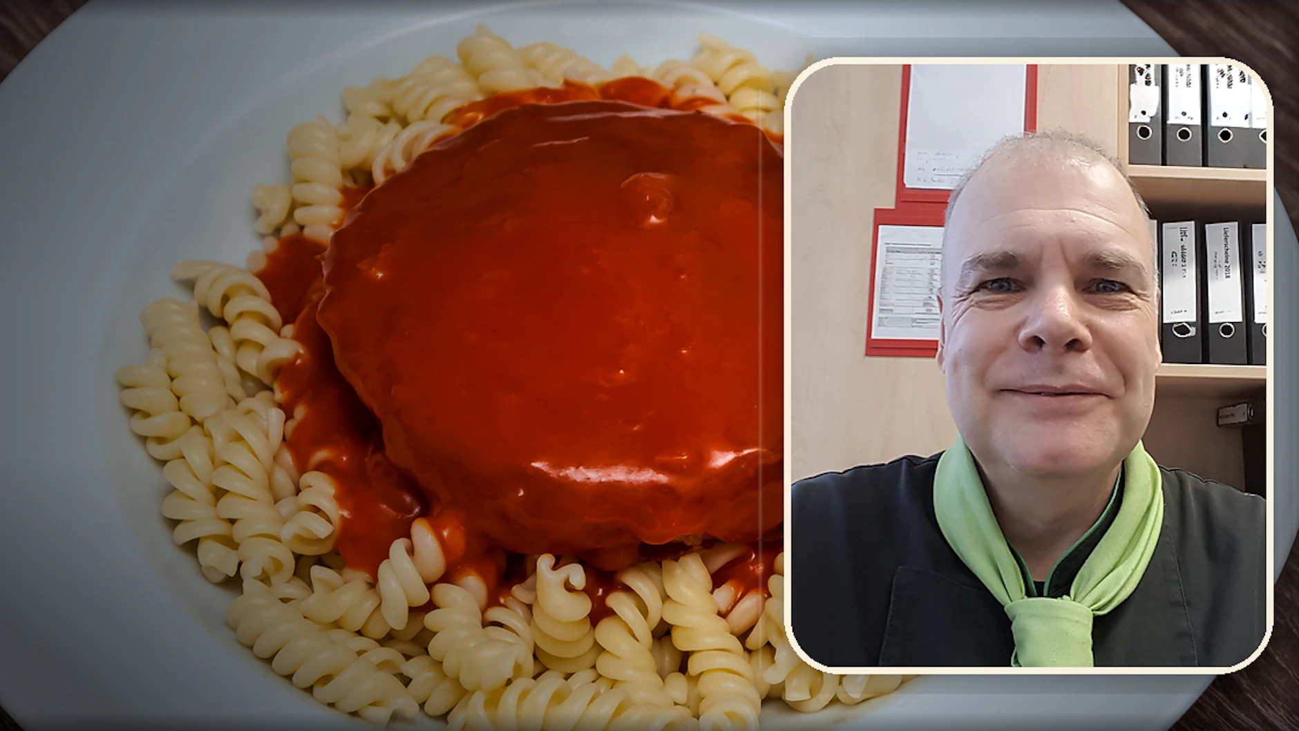 Axel Schmidt bringt als Koch das DDR-Schnitzel ins Ruhrgebiet. Das wird dort zum absoluten Renner.