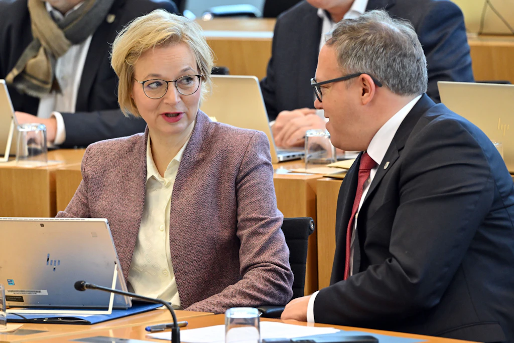 Machtkampf im BSW: Bundesspitze fordert Sturz von Ministerpräsident Voigt