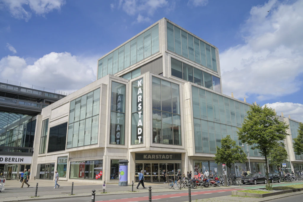 Das Boulevard Berlin an der Schloßstraße in Steglitz: Ab Mitte 2027 sollen hier Teams auf 3300 Quadratmetern in bis zu 25 Quest-Welten klettern und knobeln.