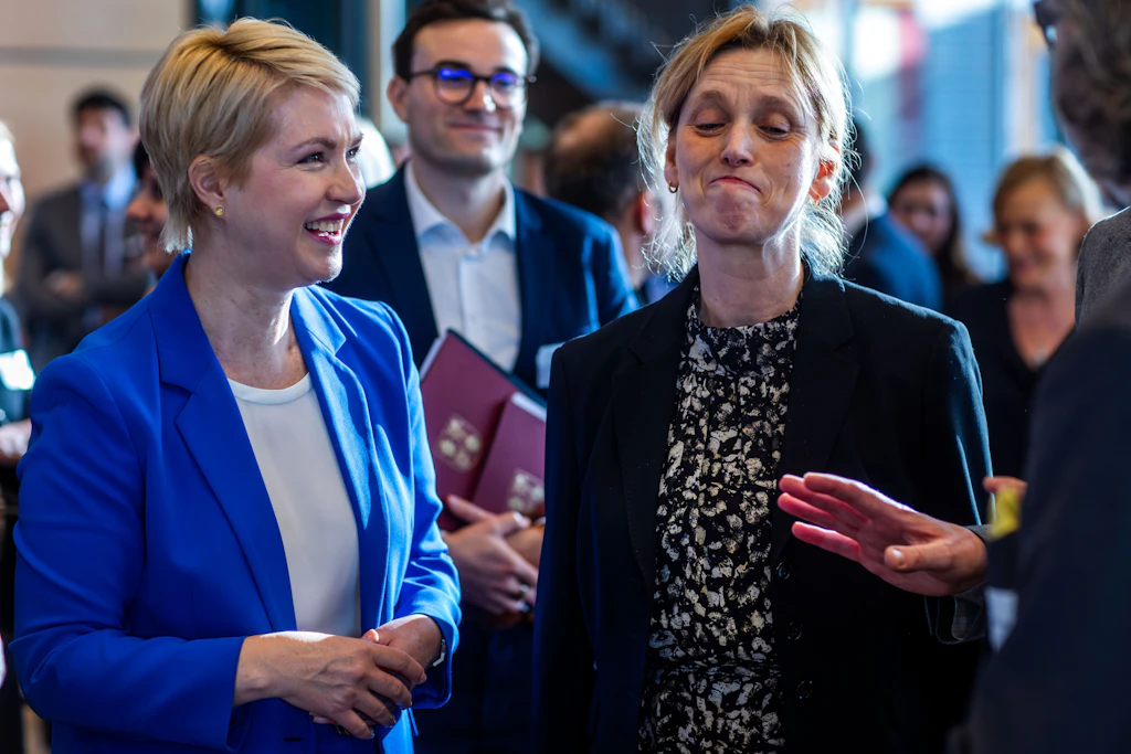 Manuela Schwesig (li.) und Karin Prien.