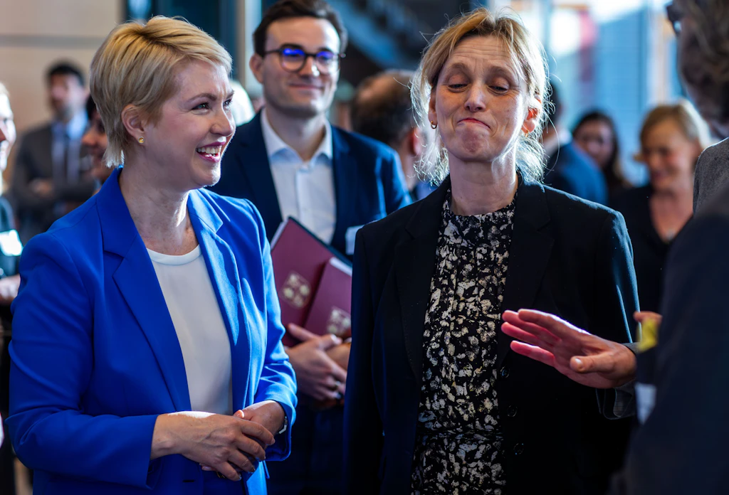 „Behauptung ist falsch“: Schwesig gegen Prien beim Unterhaltsvorschuss