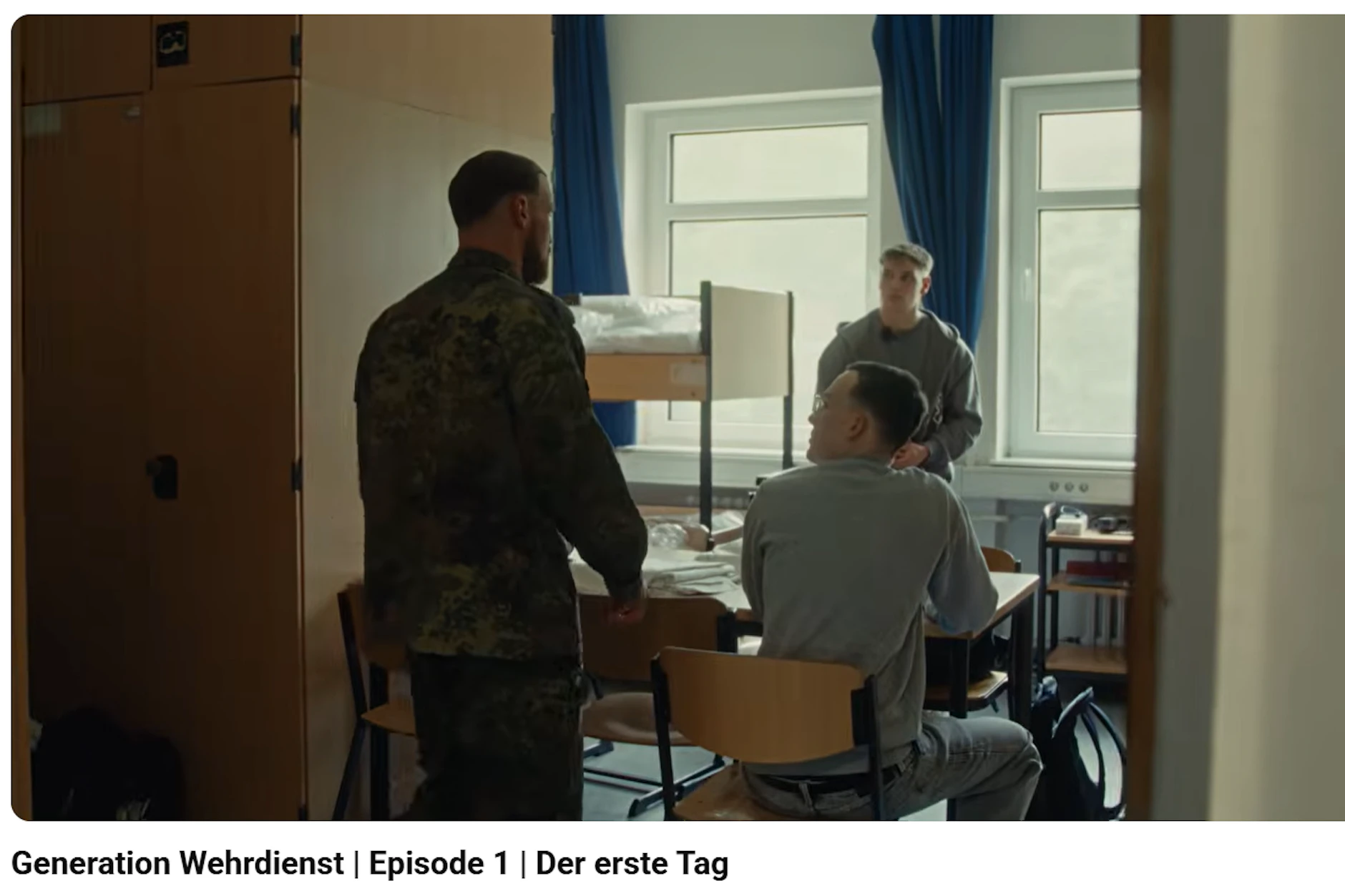 Die Rekruten leben in sporadisch eingerichteten Mehrbettzimmern, auf Ordnung wird sehr viel Wert gelegt.