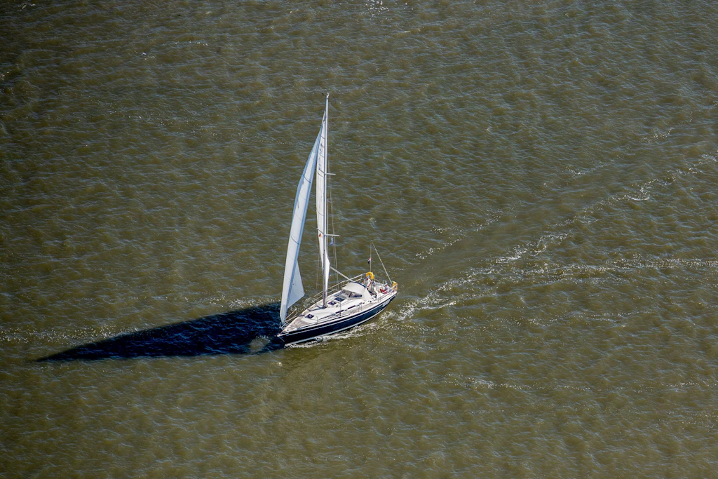Ein Mann und eine Frau sollen mit einer Segelyacht Kokain geschmuggelt haben.