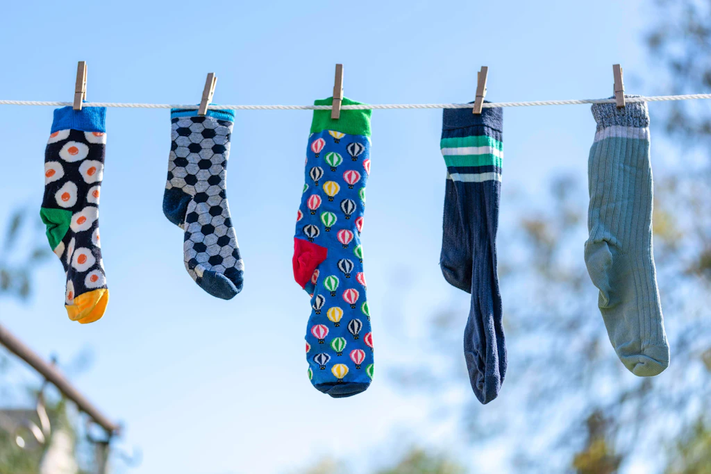 15 000 Socken wurden heute auf dem Erfurter Fischmarkt aufgehangen. Jede steht für einen ME-Erkrankten in Thüringen (Symbolbild).