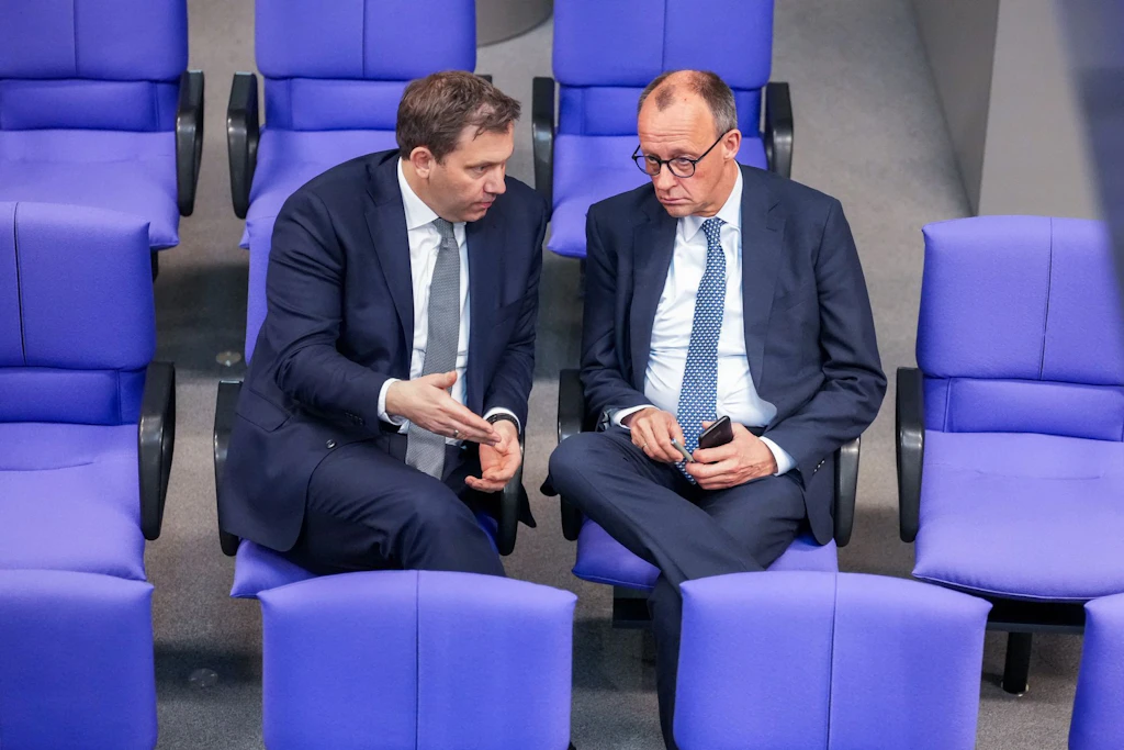 Merz’ Milliardenschulden verpuffen – Ökonom sieht Wachstum erst am „Sankt-Nimmerleins-Tag“