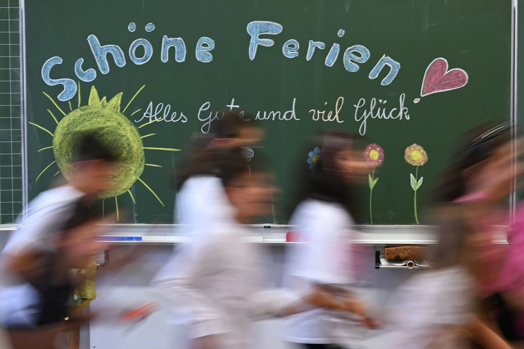 Endlich haben für die Schulkinder die langersehnten Sommerferien begonnen.