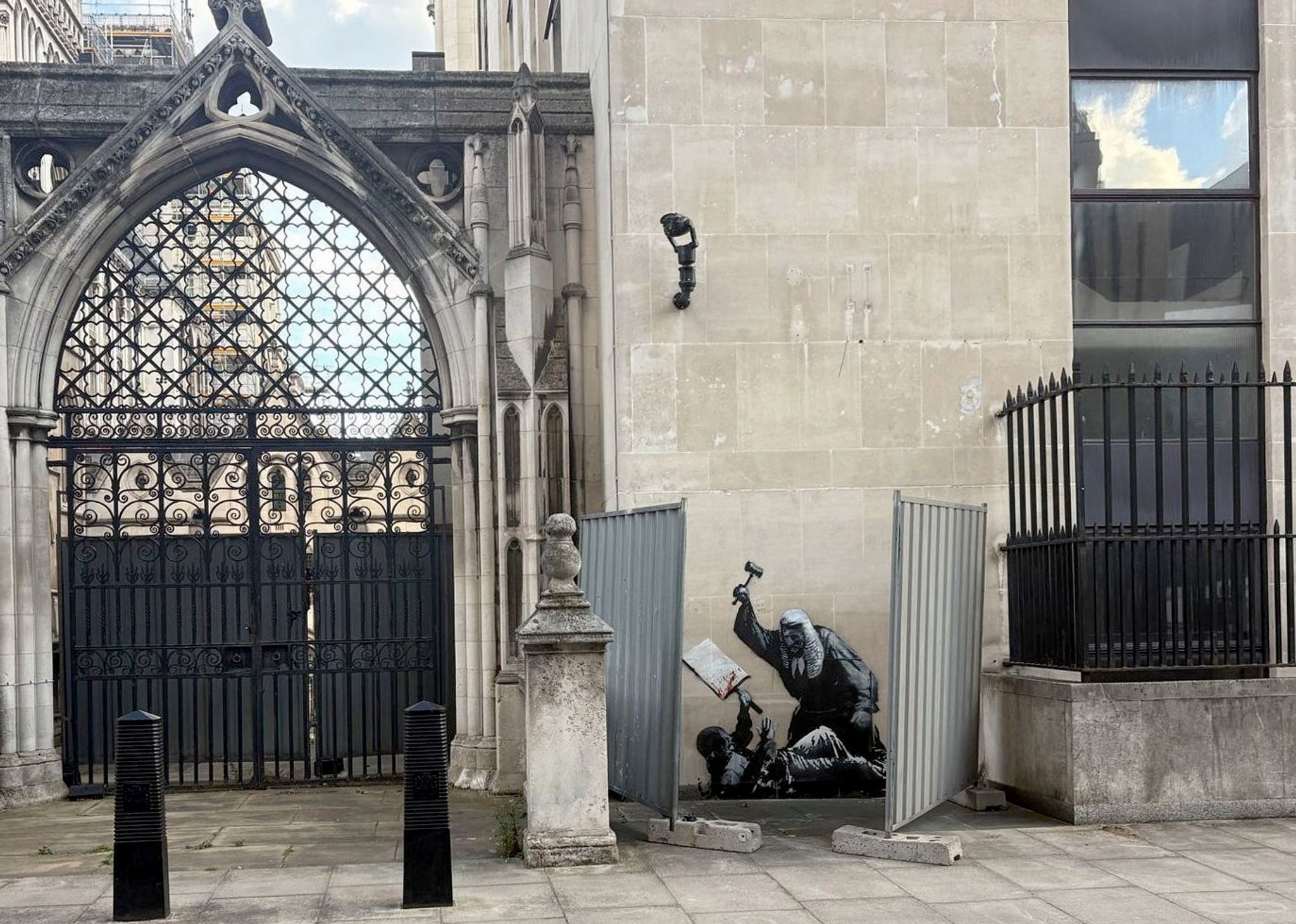 Rechtsstaat vernichtet Kunst: Die Entfernung eines Banksy-Murals kostete 100.000 Euro
