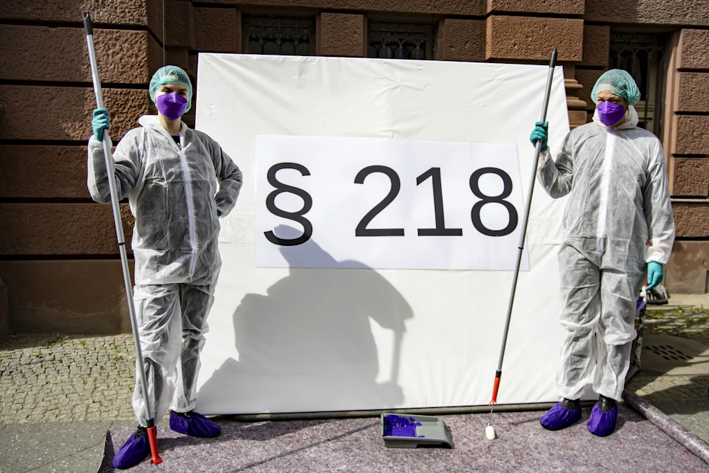 2024: Kundgebung für die Abschaffung des Paragrafen 218 StGB und für die sexuelle Selbstbestimmung der Frauen in Berlin.