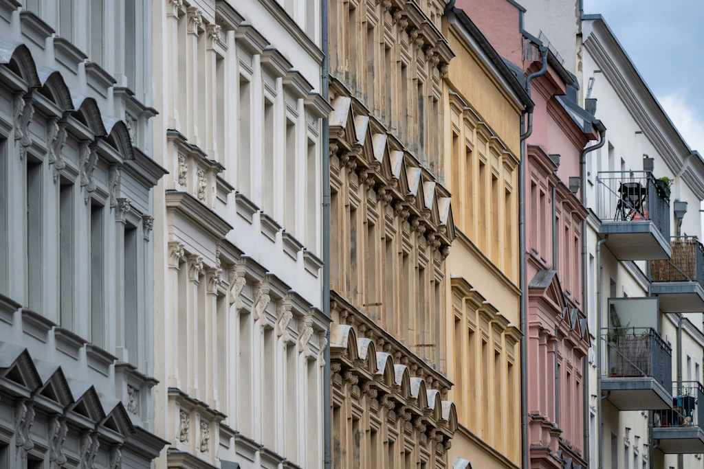 Das Angebot an Mietwohnungen in Mitteldeutschland ist stark geschrumpft, gleichzeitig sind die Preise gestiegen.
