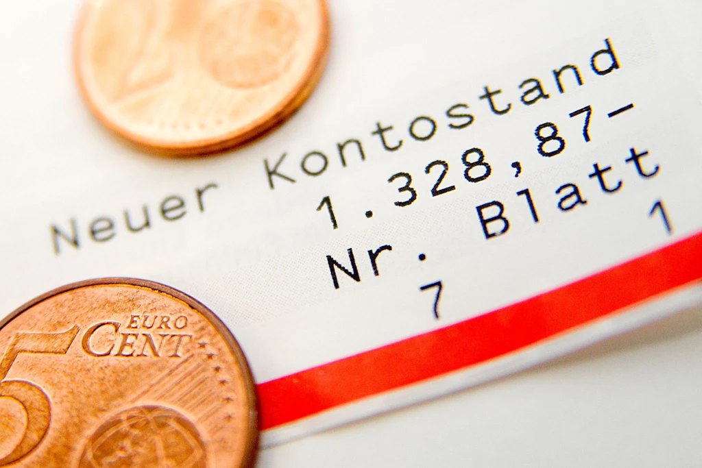 Das Finanzamt kann auch Kontoauszüge von Rentnern fordern.