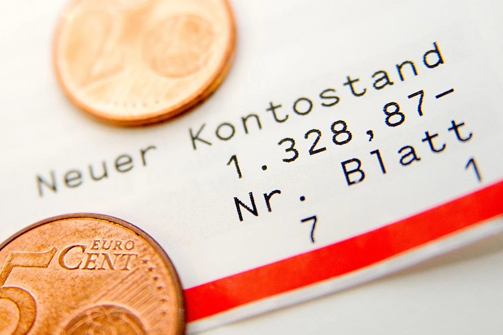 Das Finanzamt kann auch Kontoauszüge von Rentnern fordern.