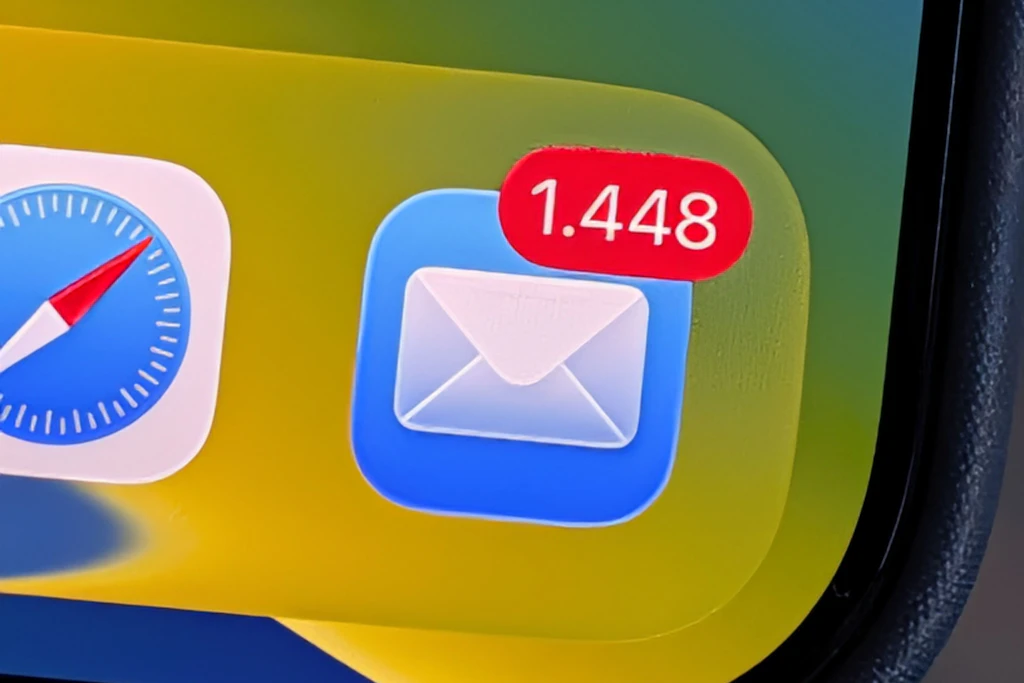 Selbst wenn das Postfach überquillt: Nicht jede E-Mail muss sofort beantwortet werden.