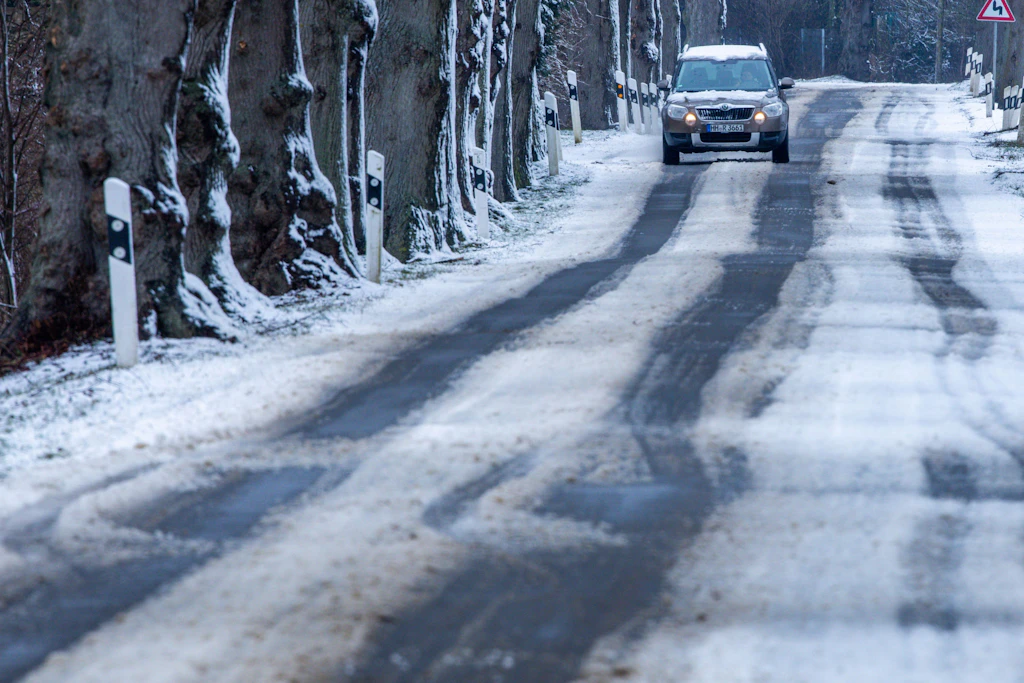 Spiegelglatte Straßen gehörten im vergangenen Jahr zum Winter dazu.