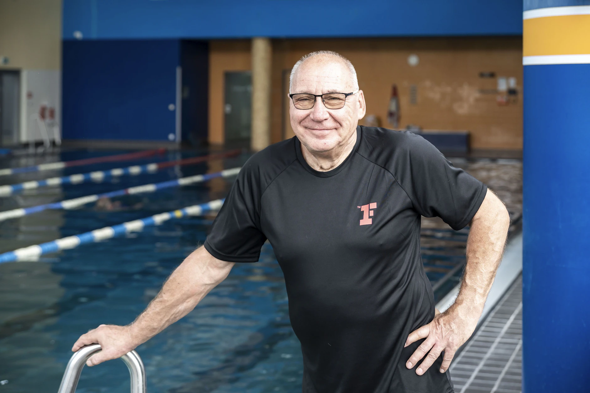 Jürgen Glas (70) bildet seit Jahrzehnten erfolgreich Rettungsschwimmer aus.