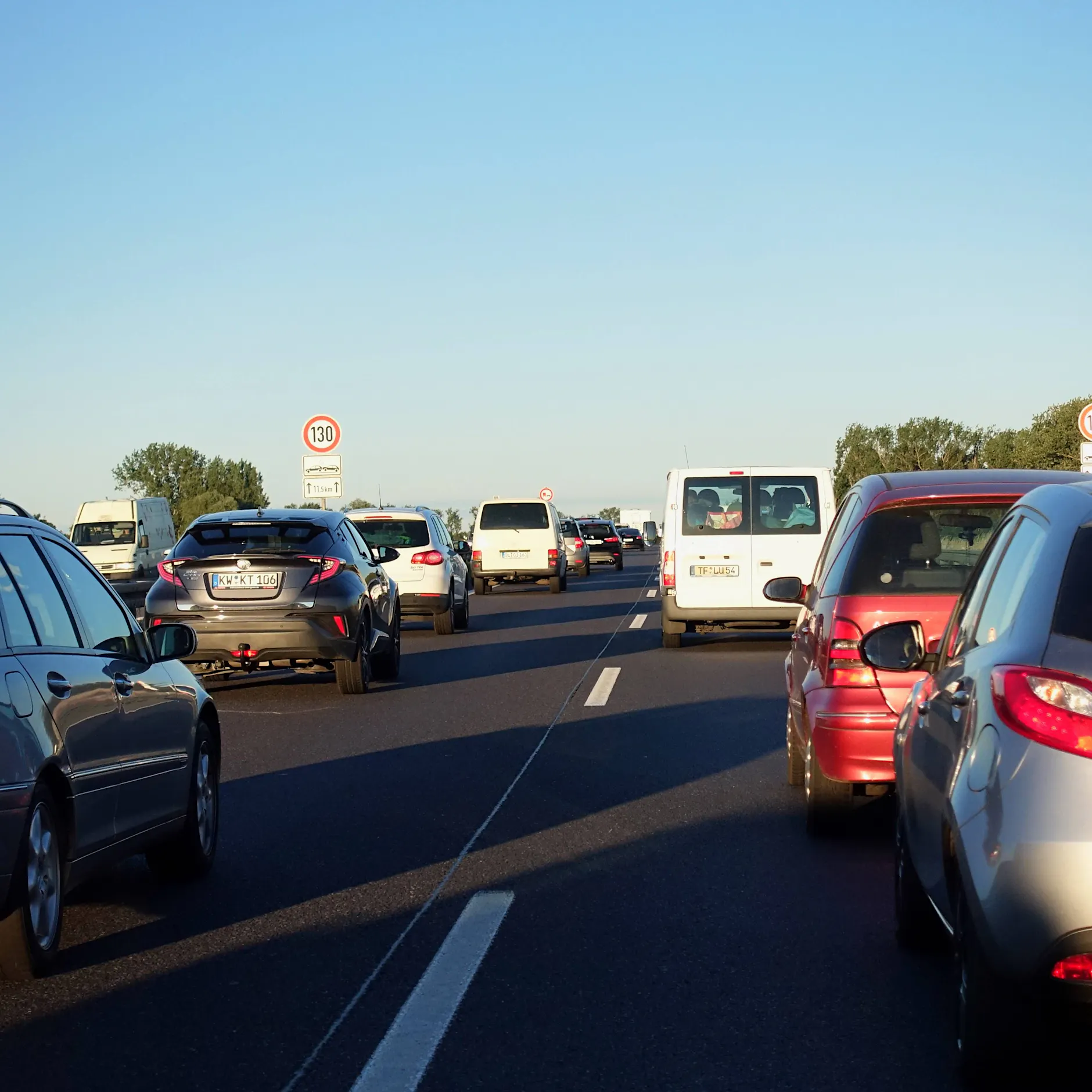 Sommerferien starten: Auf diesen Strecken rund um Berlin droht Stau-Chaos
