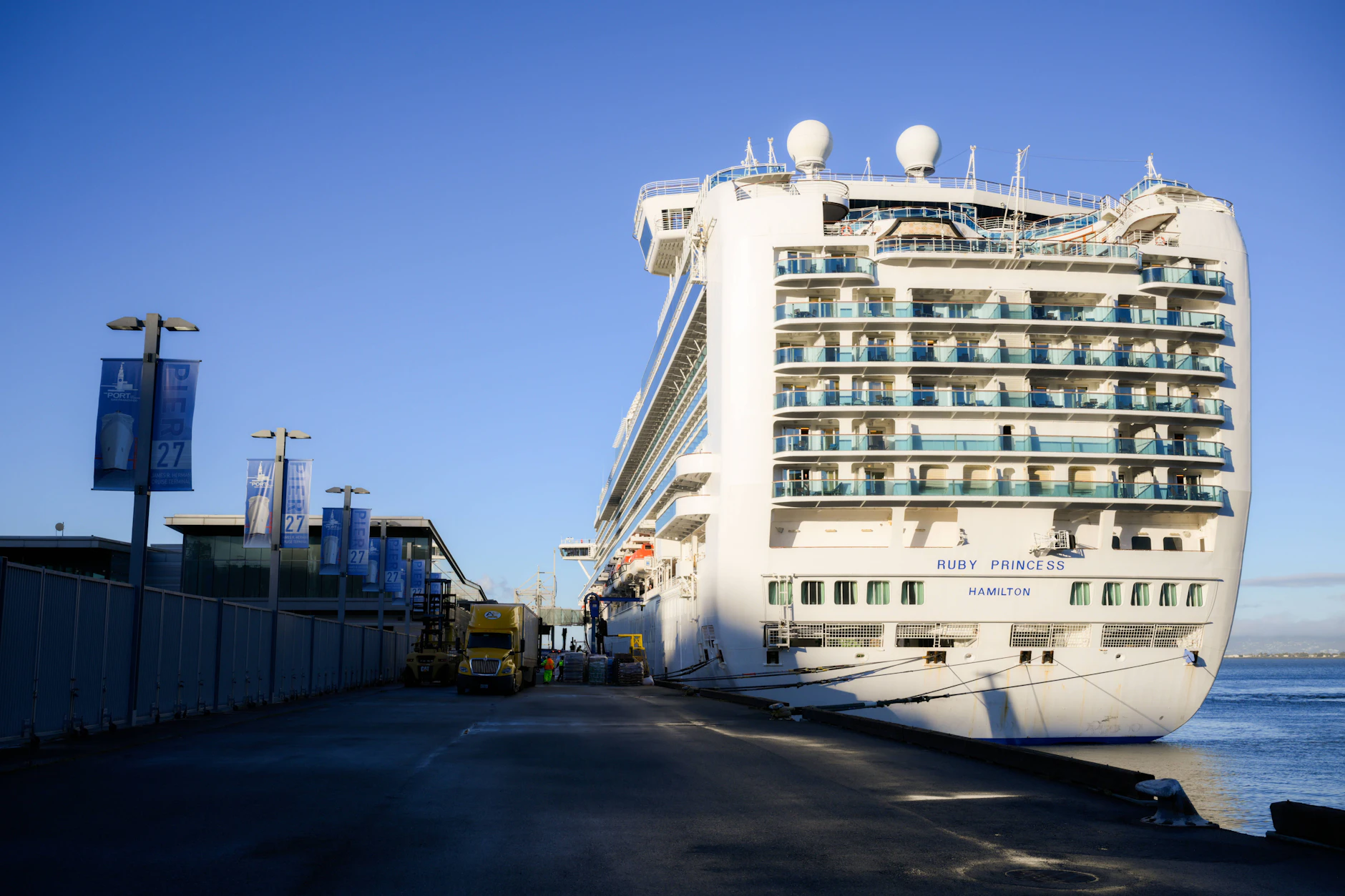 Die Ruby Princess im Dezember 2025 im Hafen von San Francisco.