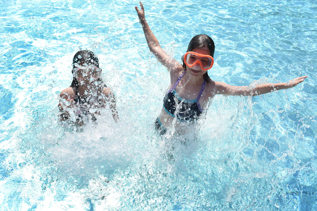 Sommervergnügen Freibad! Schade nur, dass Berlin so wenige davon hat.