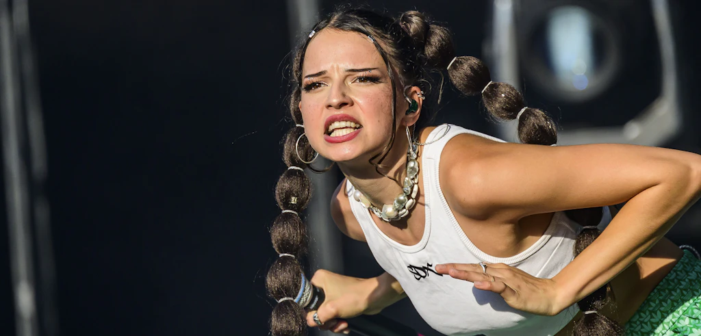 Nina Chuba spottet über Stuttgarter Fans: „Liegen euch die Maultaschen quer im Magen?“