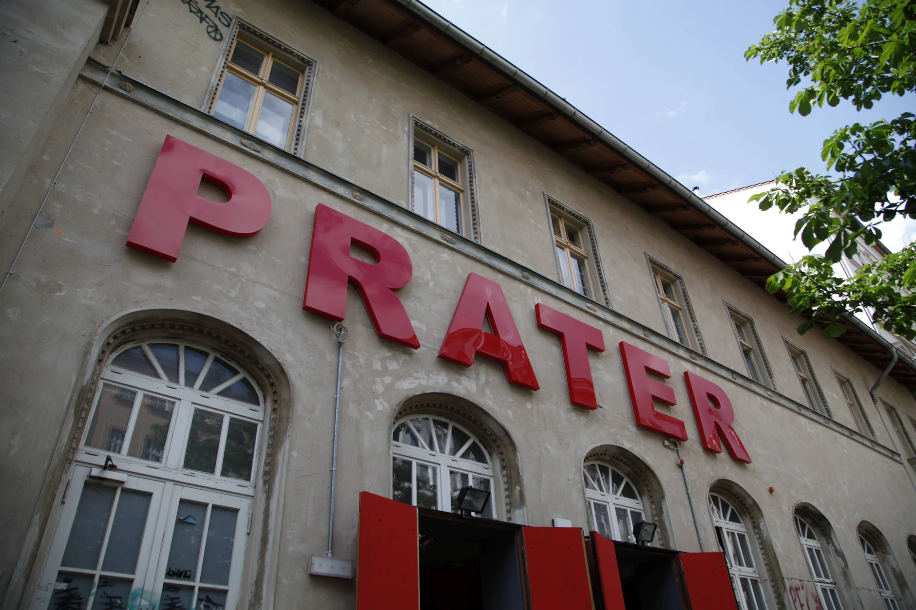 Der Prater in Berlin-Prenzlauer Berg in der Kastanienallee