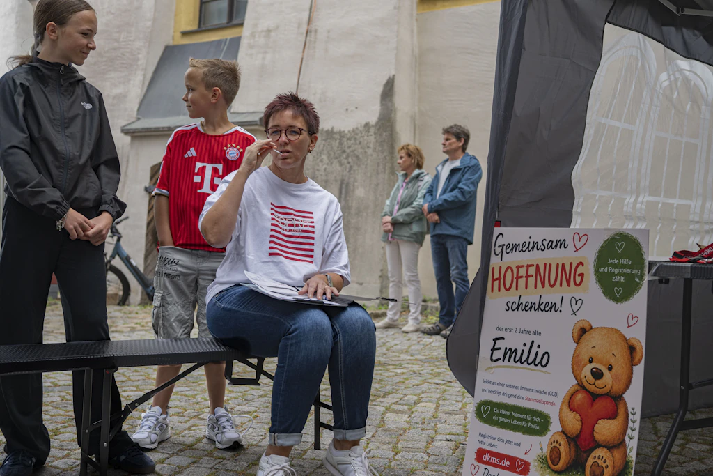 Silvana Horn besuchte letztes Wochenende mit ihren Kindern das Sommertheater in Bautzen. Zuvor ließ sie das Wattestäbchen im Mund kreisen und sich als Stammzellenspenderin registrieren