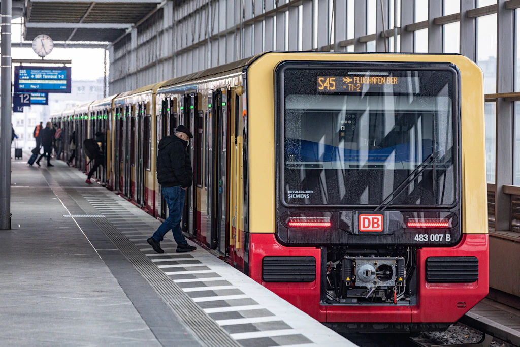 Berlin bekommt neue S-Bahnen: Was der Milliarden-Deal für Fahrgäste und Steuerzahler bedeutet